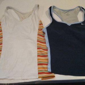 Nike Womens Athletic Tops Size M Set of 2